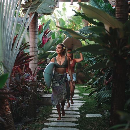 Seaside Tribe - Boutique Surf Stay & Retreat Tanah Lot  Ngoại thất bức ảnh