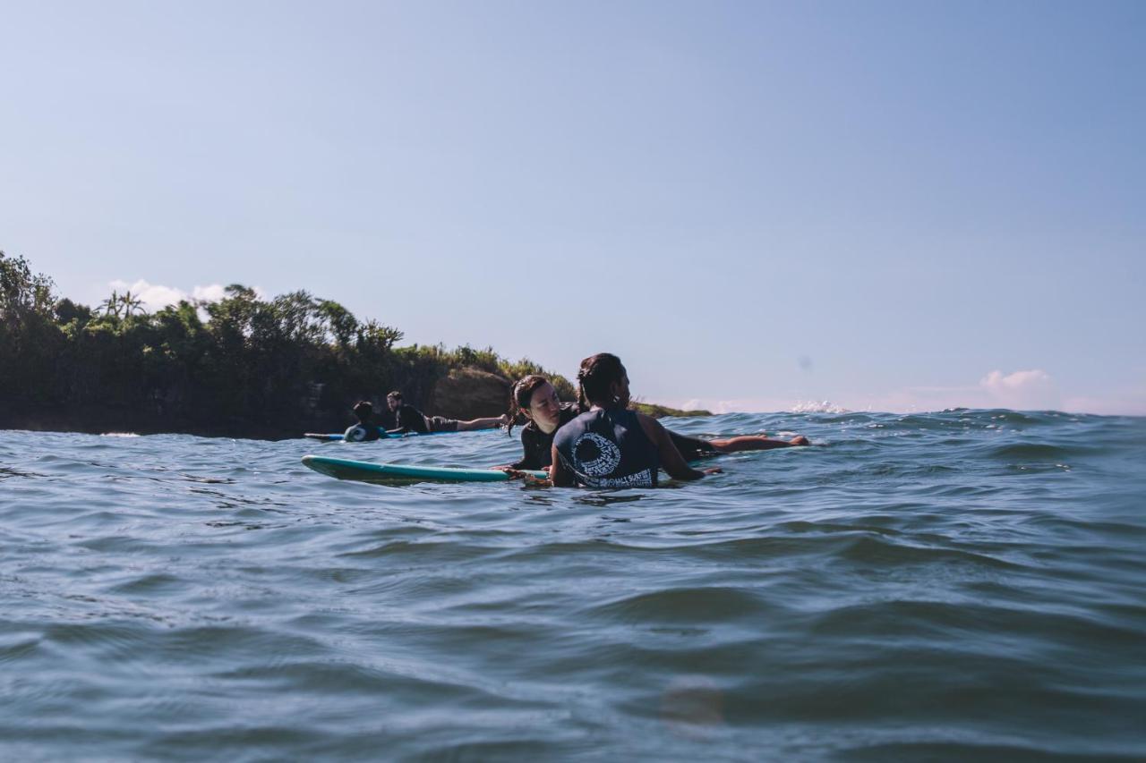 Seaside Tribe - Boutique Surf Stay & Retreat Tanah Lot  Ngoại thất bức ảnh