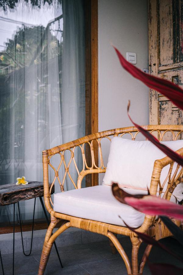 Seaside Tribe - Boutique Surf Stay & Retreat Tanah Lot  Ngoại thất bức ảnh