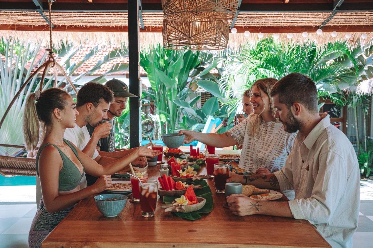 Seaside Tribe - Boutique Surf Stay & Retreat Tanah Lot  Ngoại thất bức ảnh